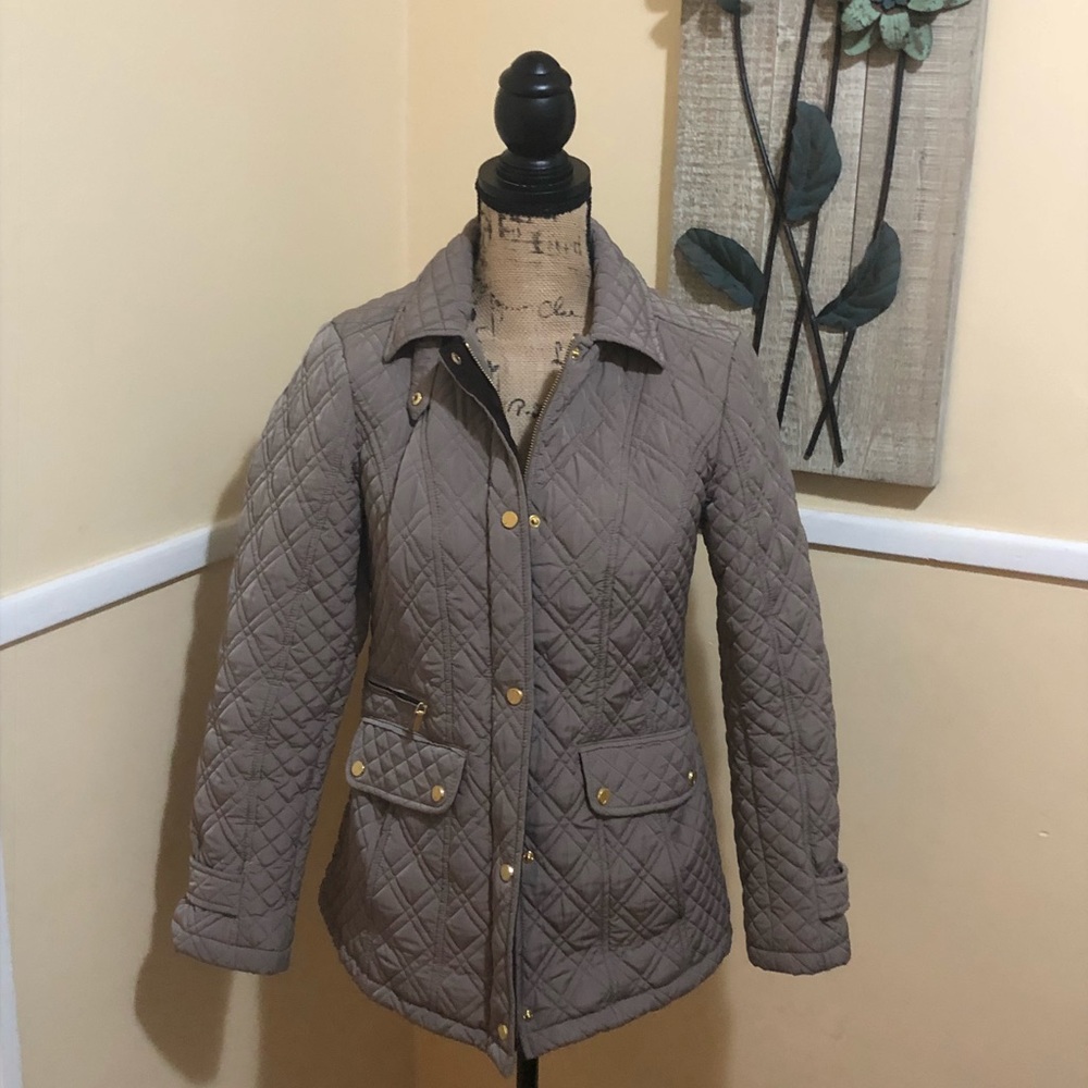 Beige small Jones fall coat